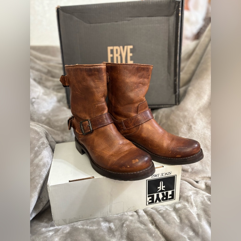 Frye Cognac Leather WomanAnkle Boots| Size: 6.5